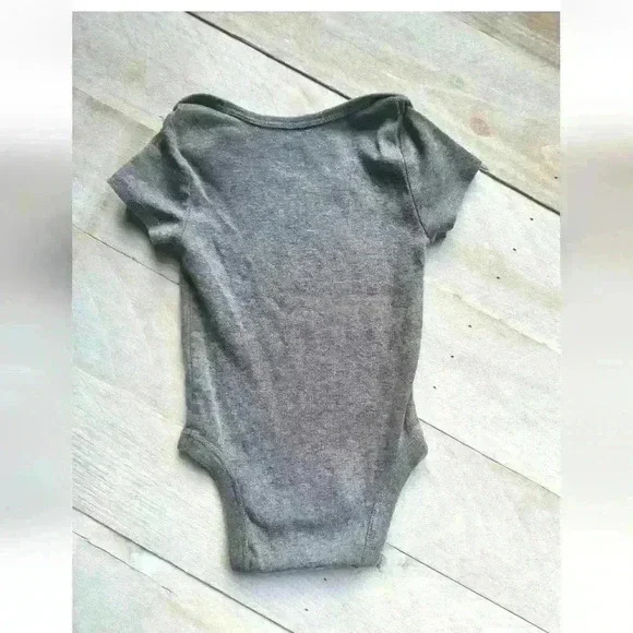 Jumping Beans My Mom Needs A Coffee Short Sleeve Romper Gray Size 6 Months - Picture 4 of 4